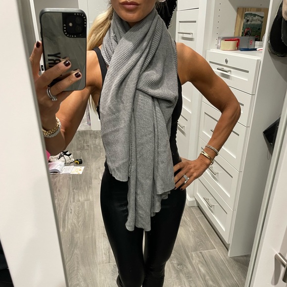 COPY - Lululemon Forward Flow gray poncho- O/S - Picture 6 of 11